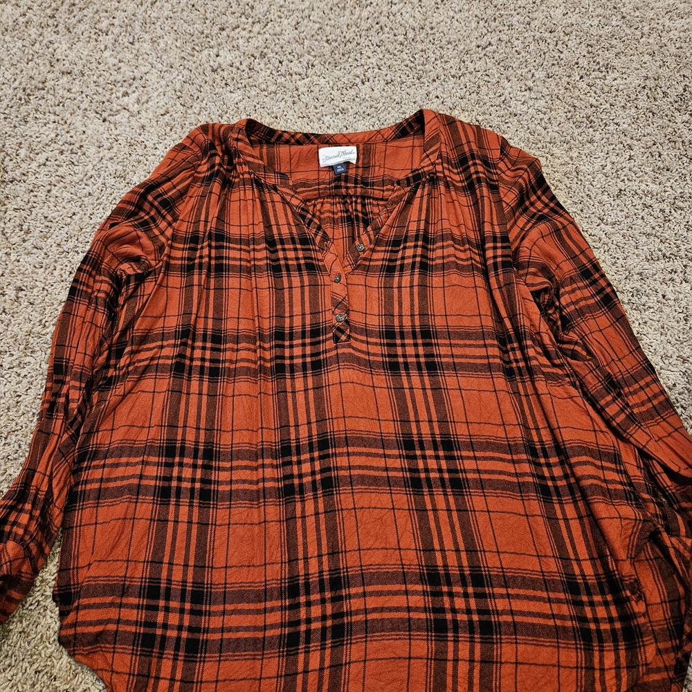 Universal Thread Red and Black Plaid Shirt